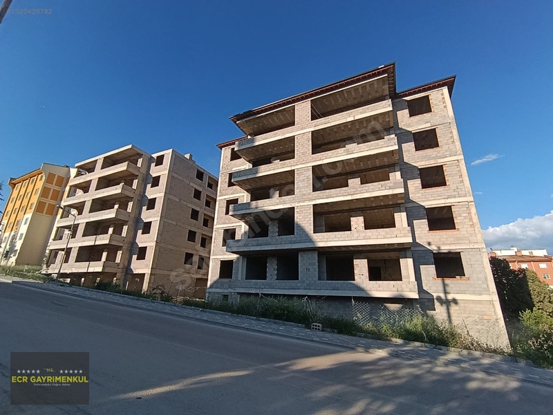 Ecr Gayrimenkul'den Satılık 3+1 Kooperatif Hissesi — fotoğraf 2