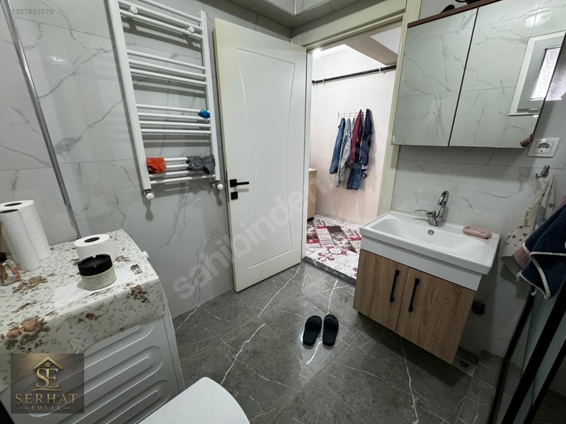 Serhat Emlak - Yeni Bina Çift Cephe Çift Balkon Büyük 2+1 — fotoğraf 13