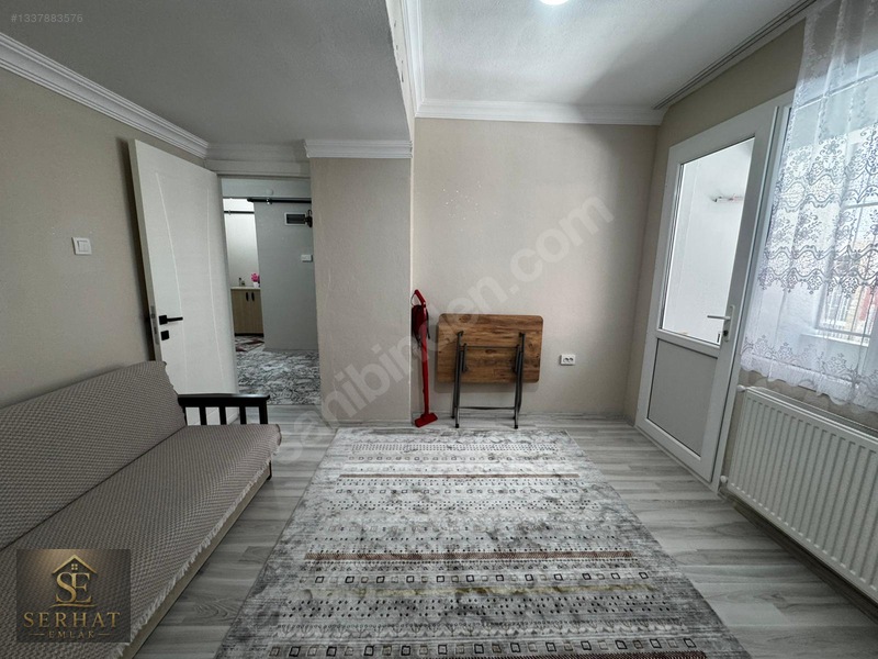 Serhat Emlak - Yeni Bina Çift Cephe Çift Balkon Büyük 2+1 — fotoğraf 15