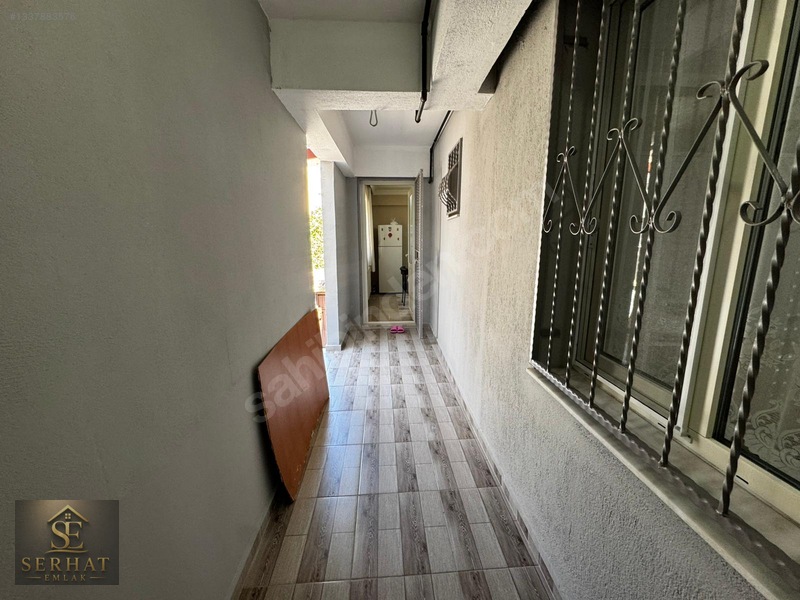Serhat Emlak - Yeni Bina Çift Cephe Çift Balkon Büyük 2+1 — fotoğraf 18