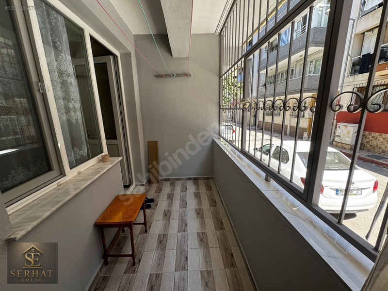 Serhat Emlak - Yeni Bina Çift Cephe Çift Balkon Büyük 2+1 — fotoğraf 19