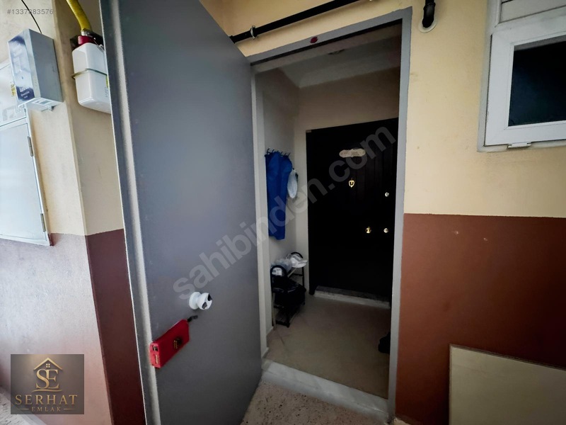 Serhat Emlak - Yeni Bina Çift Cephe Çift Balkon Büyük 2+1 — fotoğraf 23