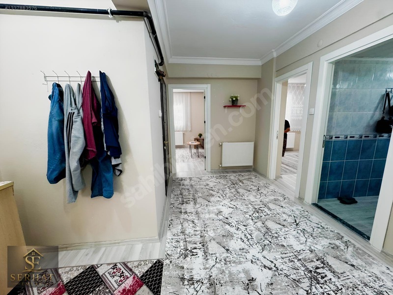 Serhat Emlak - Yeni Bina Çift Cephe Çift Balkon Büyük 2+1 — fotoğraf 24