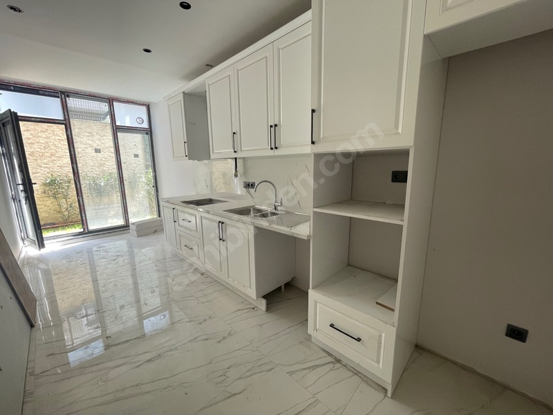 Site İçerisinde Kiralık Daire 3+1 — fotoğraf 7