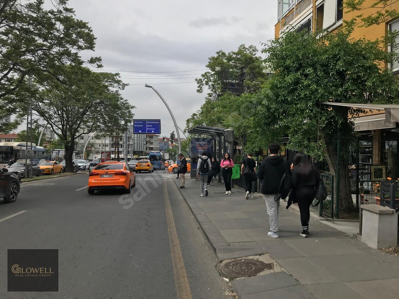 Çankaya Atakule Simon Bolivarda Bahçeli 2katlı Süper Konum — fotoğraf 4