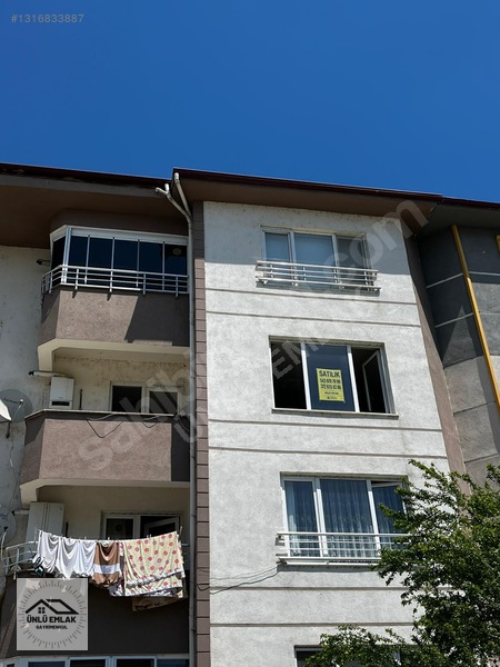 Ünlü Emlak'Tan Geniş Ve Ferah Pehlivanlarda 3+1 Satılık Daire