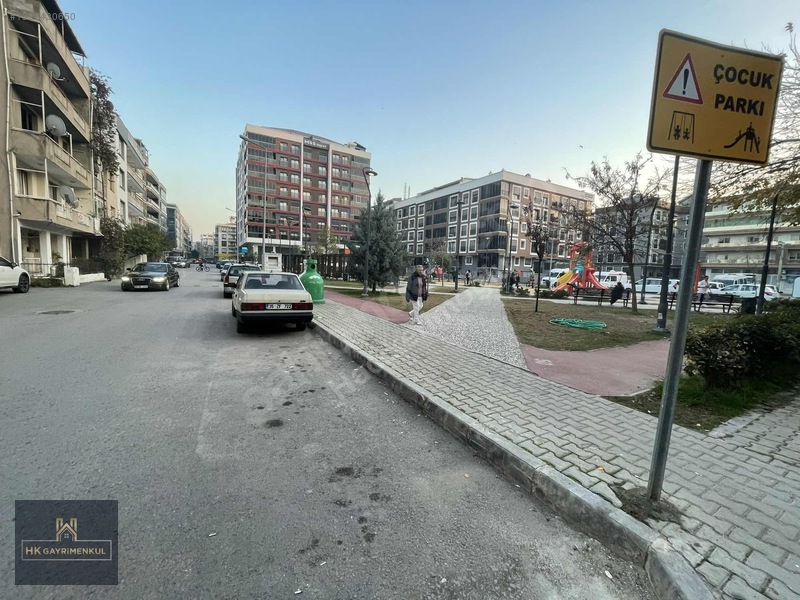 Şemikler'de Park Cepheli-k. Mutfaklı 90m² Net Satılık 2+1 Daire — fotoğraf 4