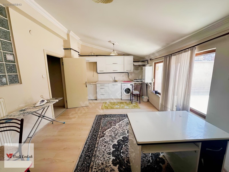 Mahmutpaşa Mahallesinde Eşyalı 2+0 Kiralık Daire | Vadi Emlak — fotoğraf 5