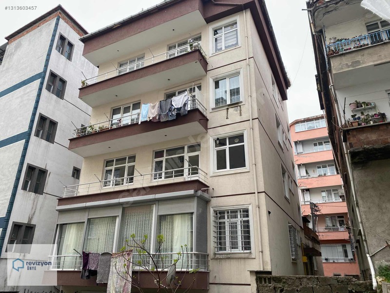 Revizyon'dan Şehir Merkezinde Geniş Fırsat 3+1 Acil Fiyatlı !!!! — fotoğraf 2