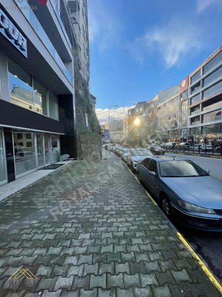 Royal'den Meydanda Devren Kiralık Dükkan — fotoğraf 2