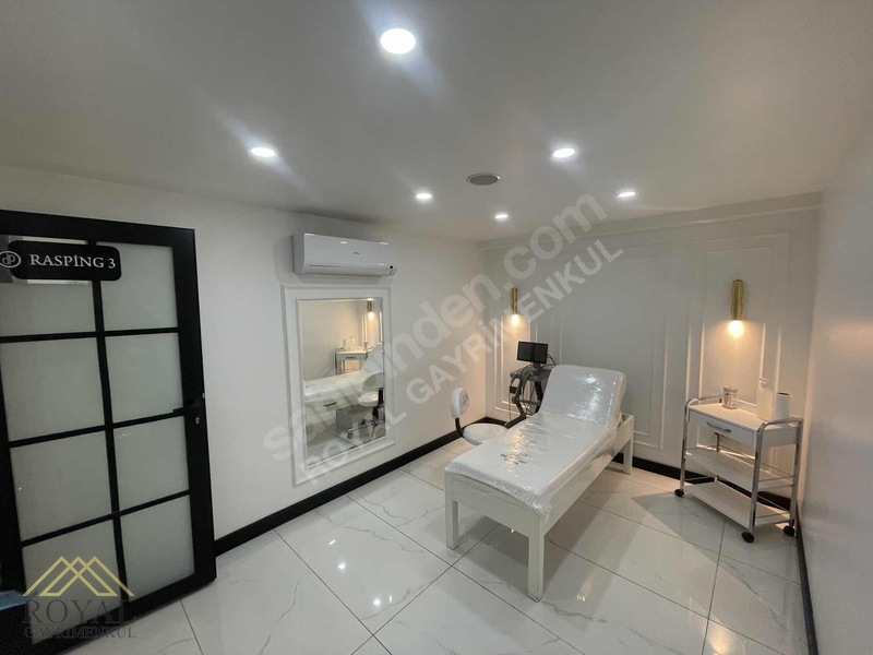 Royal'den Meydanda Devren Kiralık Dükkan — fotoğraf 23