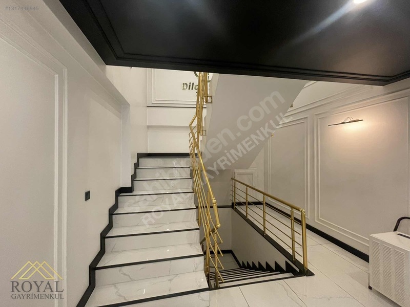 Royal'den Meydanda Devren Kiralık Dükkan — fotoğraf 34