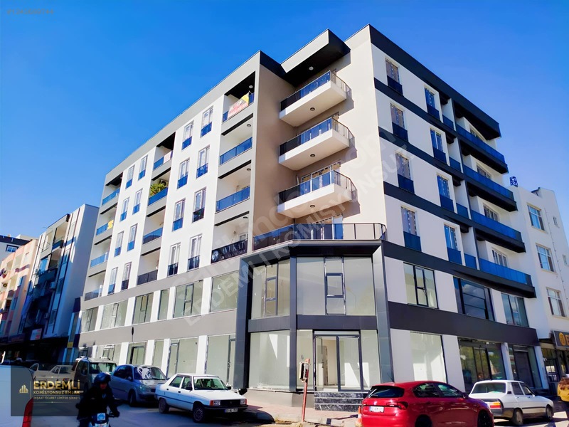 Erdemli'de Belediye Karşısında Kiralık 90 M² 2+1 Ofis