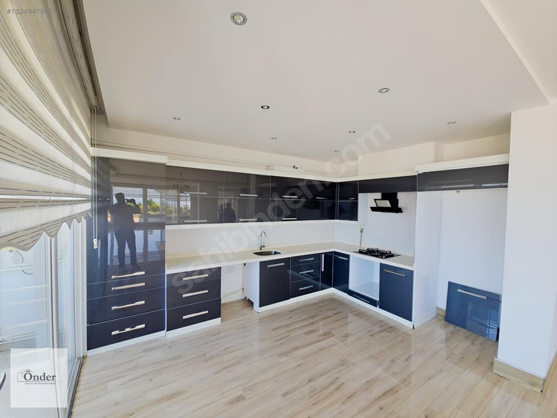Önder'den Saray Yavrusu Bahçeli Kapalı Teraslı Kiralık 4+1 — fotoğraf 4