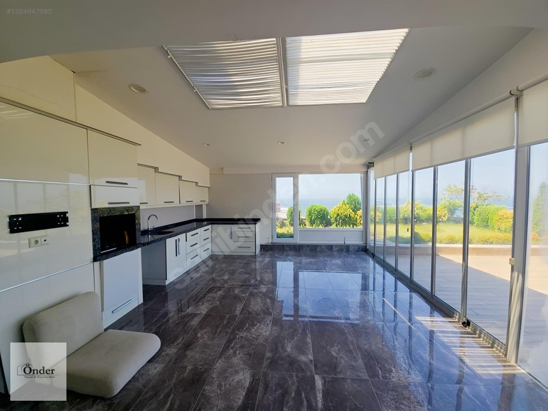 Önder'den Saray Yavrusu Bahçeli Kapalı Teraslı Kiralık 4+1 — fotoğraf 6