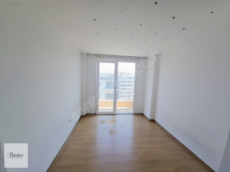 Önder'den Saray Yavrusu Bahçeli Kapalı Teraslı Kiralık 4+1 — fotoğraf 7