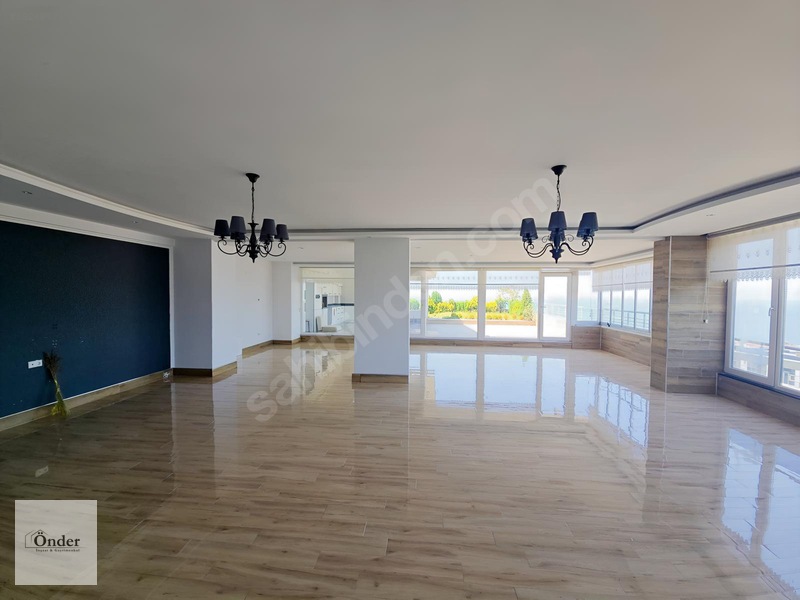 Önder'den Saray Yavrusu Bahçeli Kapalı Teraslı Kiralık 4+1 — fotoğraf 17
