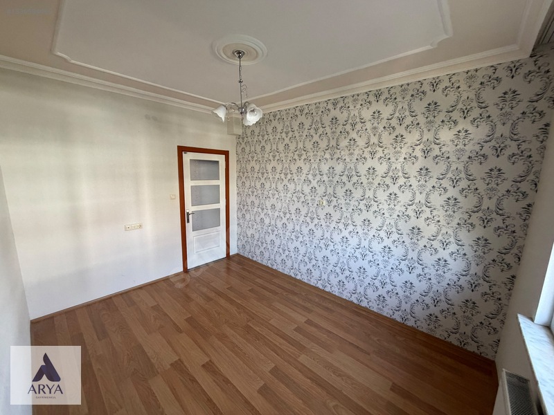 Ahmet Yesevi Caddesi Yakını Kiralık 3+1 Daire — fotoğraf 9