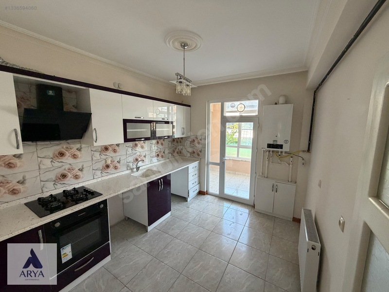 Ahmet Yesevi Caddesi Yakını Kiralık 3+1 Daire — fotoğraf 11