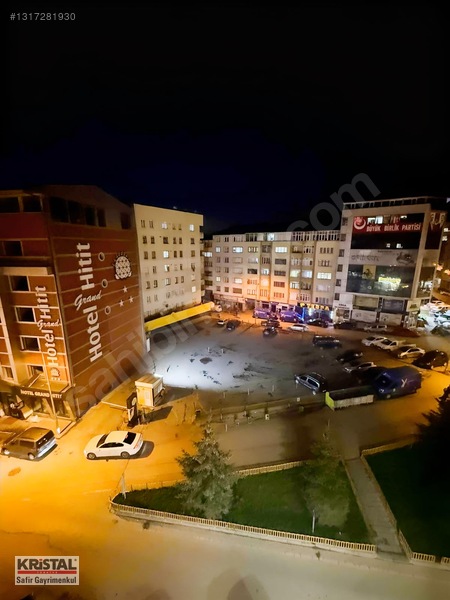 Kristal Safir Gayrimenkul'den Şehir Merkezinde Kiralık Ofis — fotoğraf 9