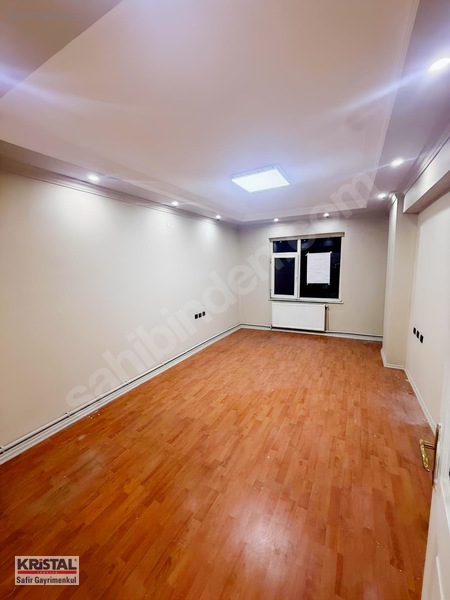 Kristal Safir Gayrimenkul'den Şehir Merkezinde Kiralık Ofis — fotoğraf 14