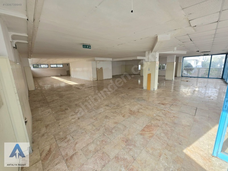 Kütükçü Tahtakale Spot Çaprazı Cadde Üzeri 300 M² Kiralık Dükkan — fotoğraf 3