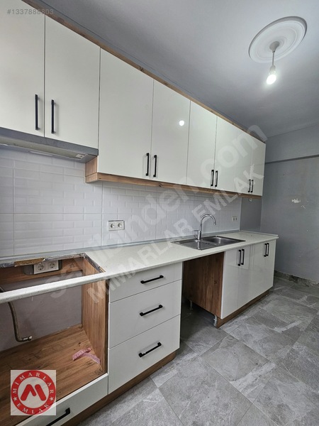 Altayçeşme Metro 4dk Minibüs Yoluna 5dk Masrafsız Otoparklı 3+1 — fotoğraf 16