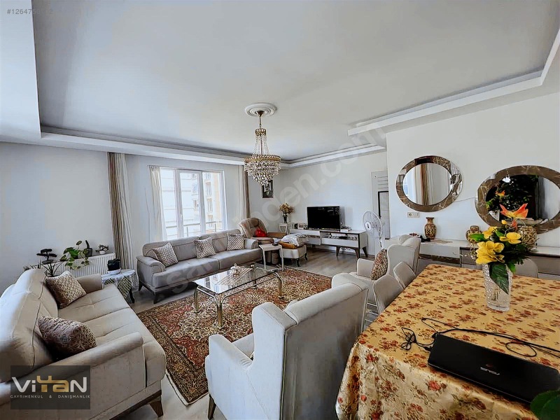 Van İki Nisanın En Gözde Lokasyonunda Satılık 3+1 Daire! — fotoğraf 8
