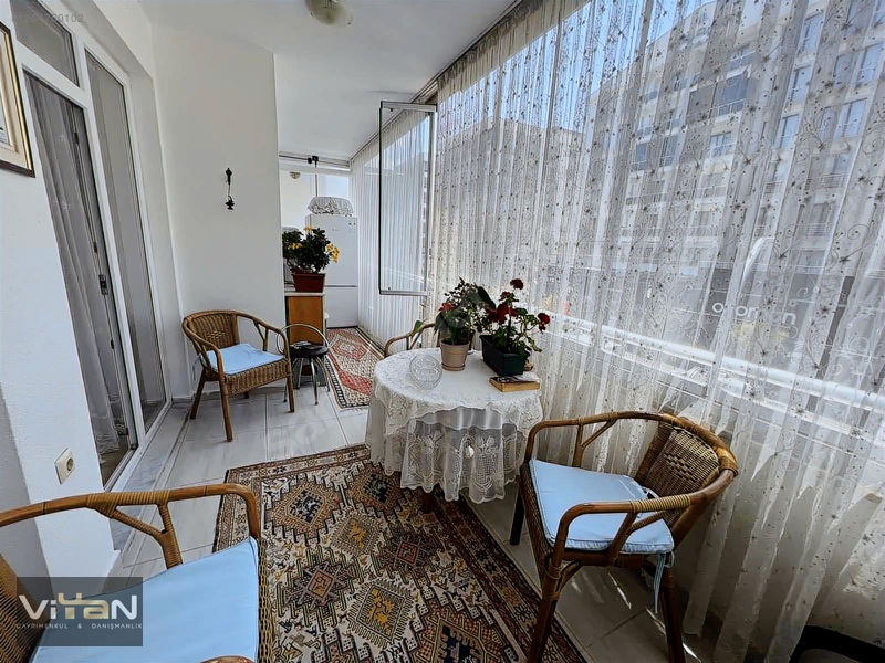Van İki Nisanın En Gözde Lokasyonunda Satılık 3+1 Daire! — fotoğraf 13