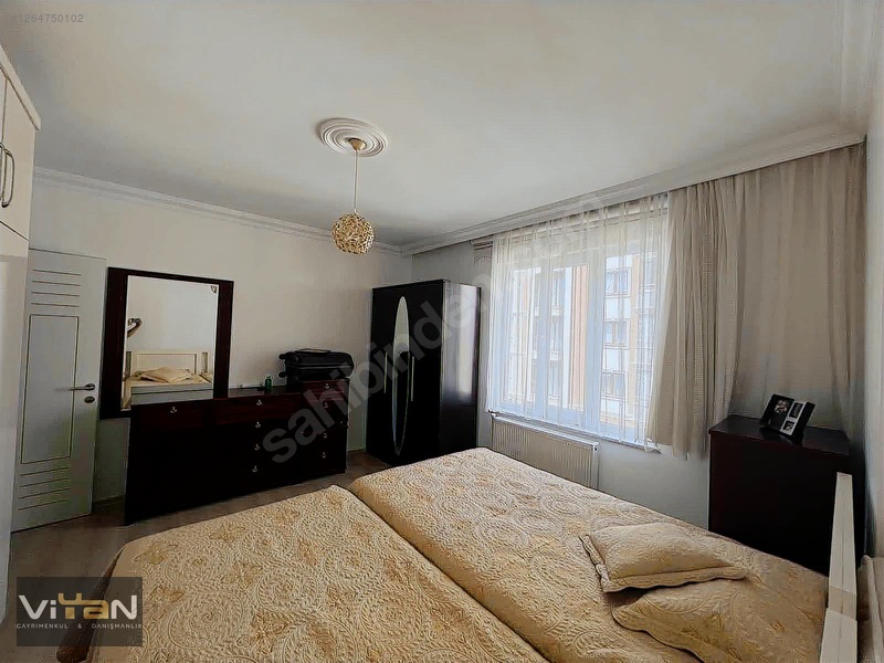Van İki Nisanın En Gözde Lokasyonunda Satılık 3+1 Daire! — fotoğraf 17