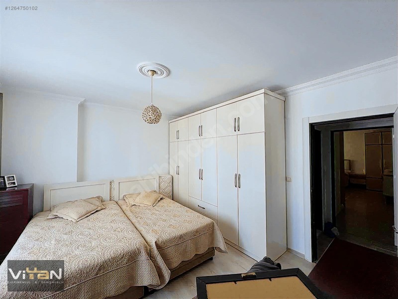Van İki Nisanın En Gözde Lokasyonunda Satılık 3+1 Daire! — fotoğraf 18
