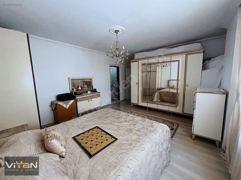 Van İki Nisanın En Gözde Lokasyonunda Satılık 3+1 Daire! — fotoğraf 26