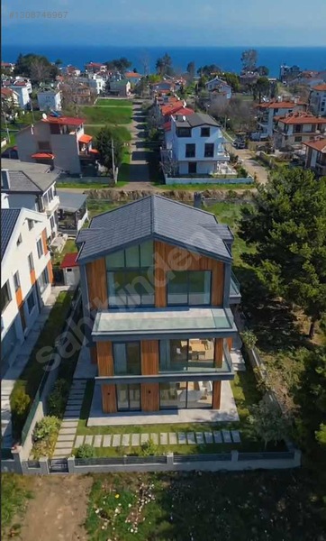Polis Okuluna Komşu Satılık Villa Arsası — fotoğraf 2