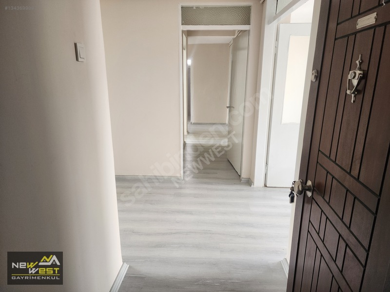 Harika Konumda Site İçinde Kiralık 3+1 Daire — fotoğraf 4