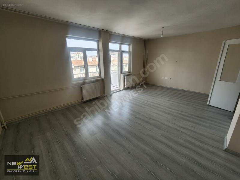 Harika Konumda Site İçinde Kiralık 3+1 Daire — fotoğraf 5