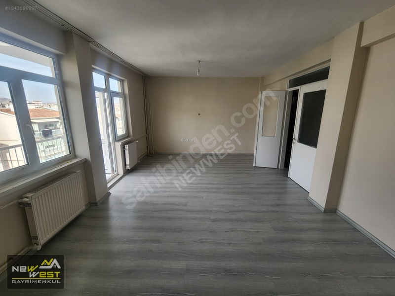 Harika Konumda Site İçinde Kiralık 3+1 Daire — fotoğraf 7