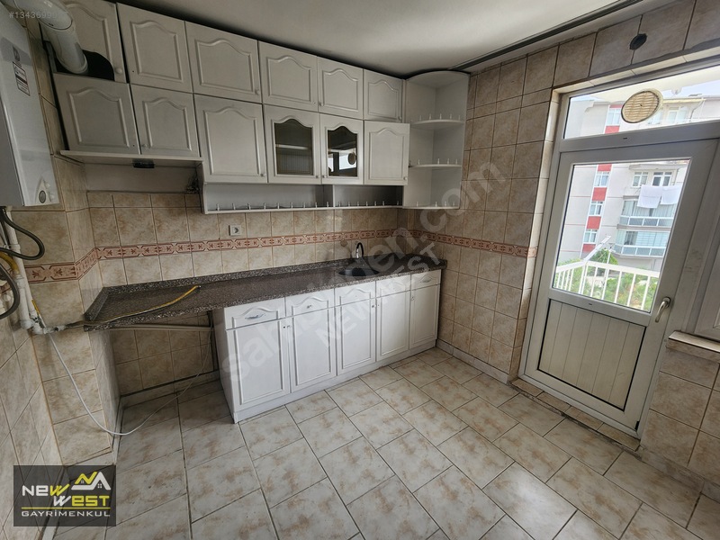 Harika Konumda Site İçinde Kiralık 3+1 Daire — fotoğraf 19