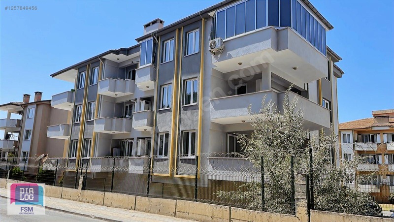 Osmangazi Geçit Güzelbelde Sitesinde Satılık 3+1 Daire