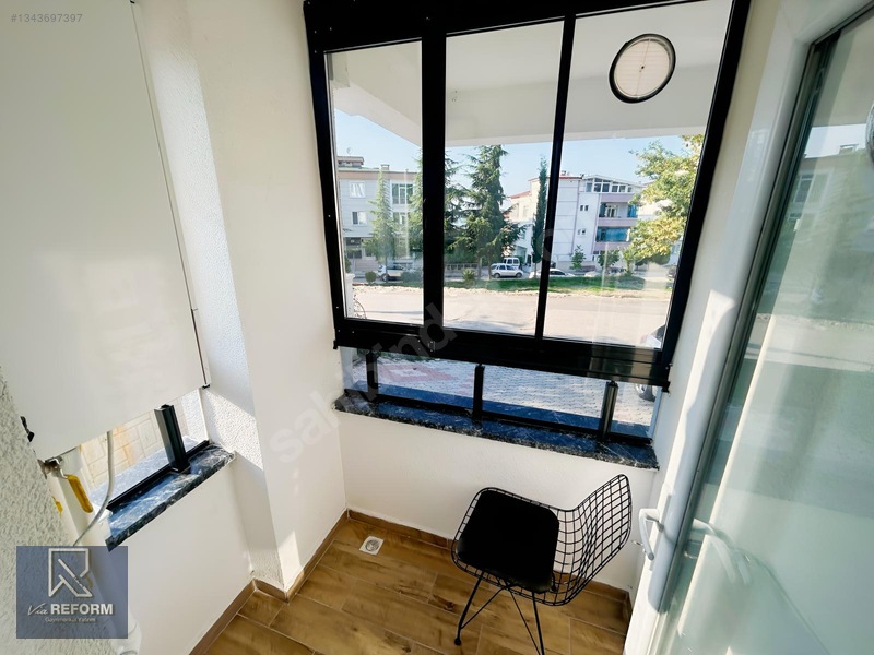 Çınaraltı Caami Yakını '' Cambalkon Takılı + Önü Park Eşyalı 1+1 — fotoğraf 13