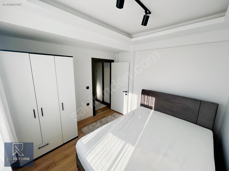Çınaraltı Caami Yakını '' Cambalkon Takılı + Önü Park Eşyalı 1+1 — fotoğraf 15