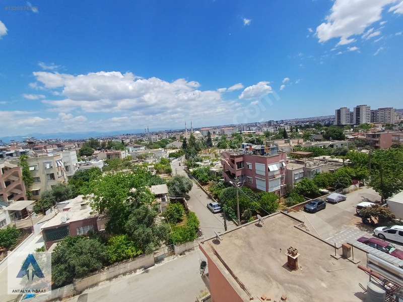 Dünyagöz Üstü Y.emek Mah Satılık Yatırımlık Katta Asansörlü 1+1 — fotoğraf 4