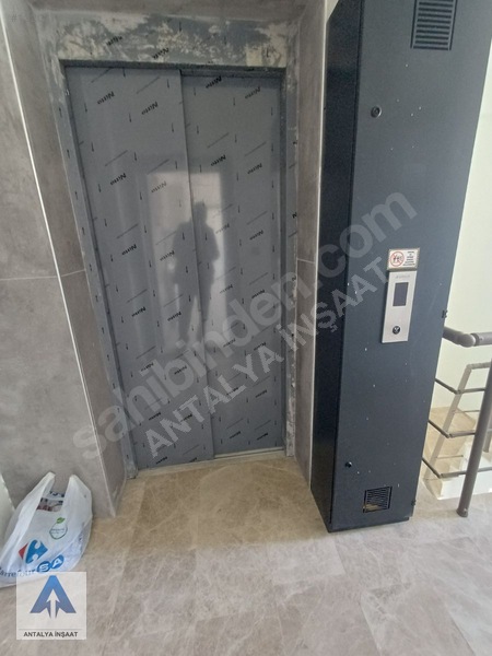 Dünyagöz Üstü Y.emek Mah Satılık Yatırımlık Katta Asansörlü 1+1 — fotoğraf 11