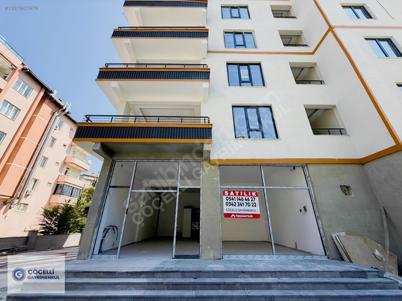 Çöçelli Gayrimenkul'den Kalyon'da Kiralık Dükkan