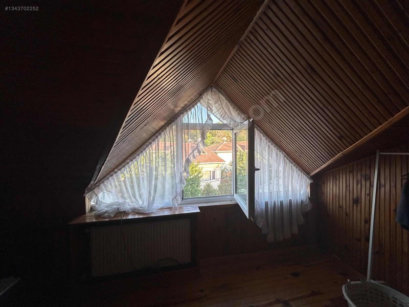 Kilyos'ta Orman Manzaralı, 3 Katlı, 5+2 Kiralık Villa — fotoğraf 25