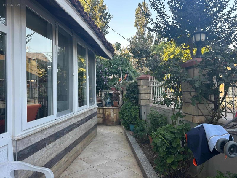 Kilyos'ta Orman Manzaralı, 3 Katlı, 5+2 Kiralık Villa — fotoğraf 26