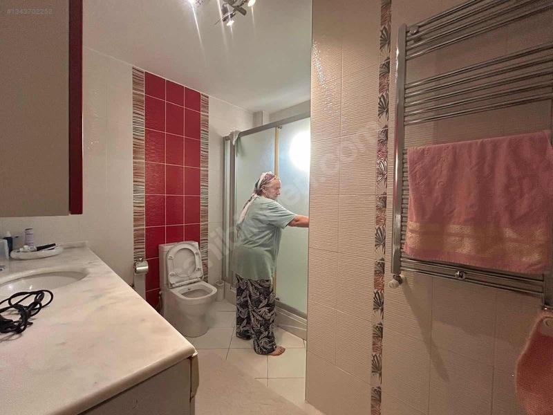 Kilyos'ta Orman Manzaralı, 3 Katlı, 5+2 Kiralık Villa — fotoğraf 33