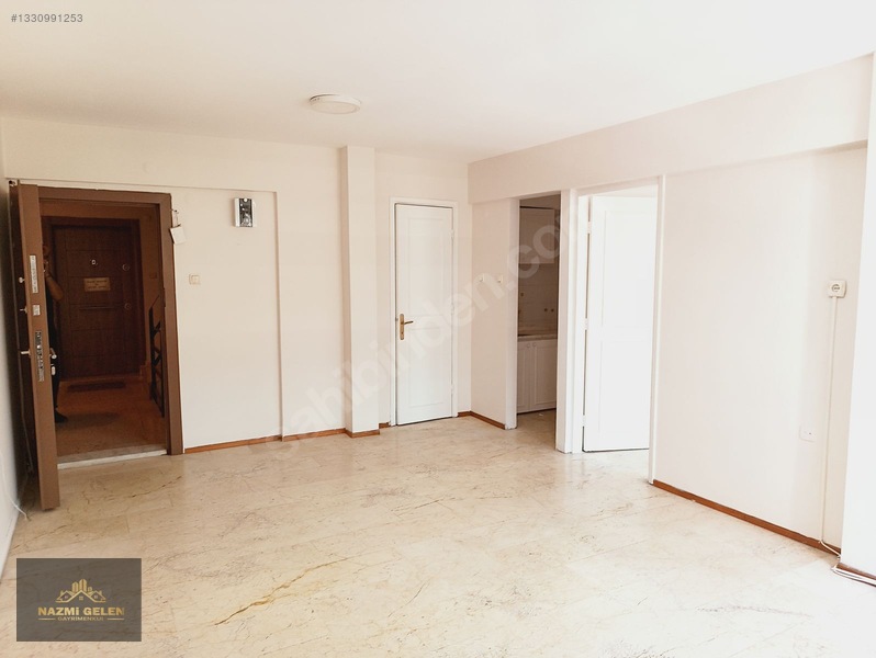 Ege Sağlık Hst. Acil Karşısı Muayehaneye Uygun Kiralık 1+1 Ofis — fotoğraf 10