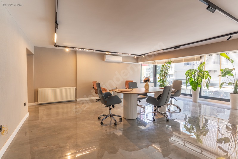 Kıbrıs Şehitleri'Nde Satılık 140 M² Köşe Konumlu Ofis