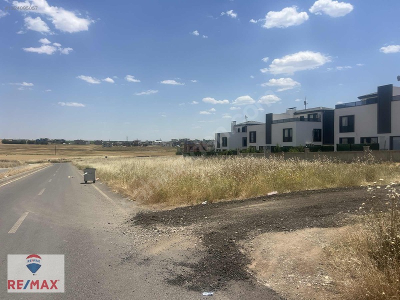 Sur Bağıvarda Şehir Merkezie Yakın Satılık İmarlı İfrazlı Arsa — fotoğraf 6