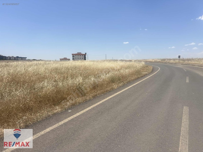 Sur Bağıvarda Şehir Merkezie Yakın Satılık İmarlı İfrazlı Arsa — fotoğraf 10